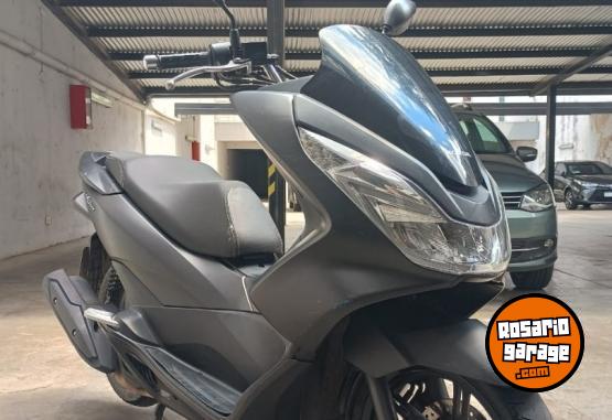 Motos - Honda pcx 150 2017 Nafta 46000Km - En Venta