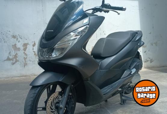 Motos - Honda pcx 150 2017 Nafta 46000Km - En Venta