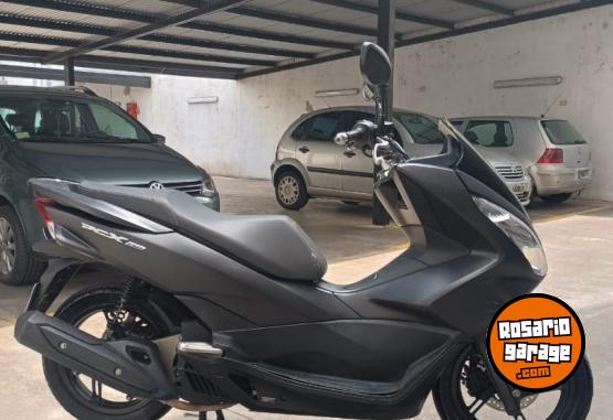 Motos - Honda pcx 150 2017 Nafta 46000Km - En Venta