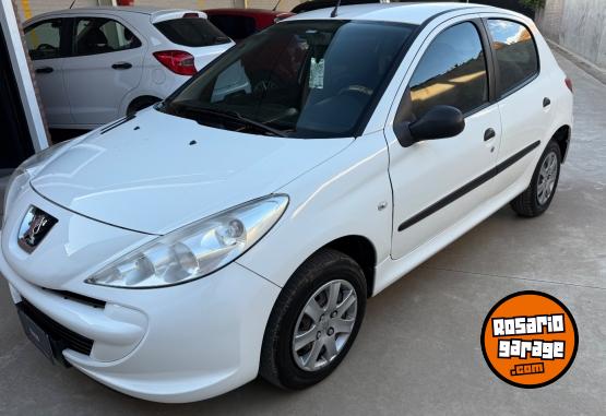 Autos - Peugeot 207 2013 Nafta 95000Km - En Venta