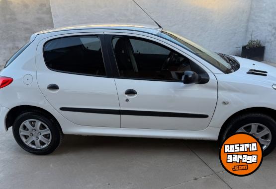 Autos - Peugeot 207 2013 Nafta 95000Km - En Venta