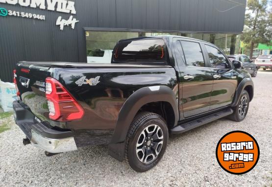 Camionetas - Toyota HILUX SRX 4X4 AT 2021 Diesel 100000Km - En Venta