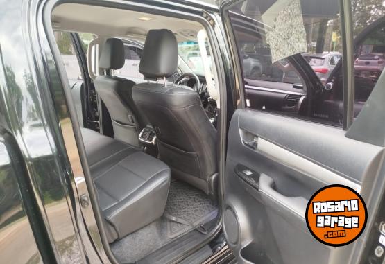 Camionetas - Toyota HILUX SRX 4X4 AT 2021 Diesel 100000Km - En Venta