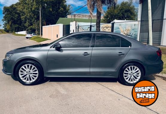 Autos - Volkswagen Vento 2017 Nafta 92000Km - En Venta