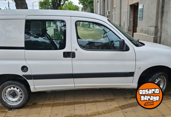 Utilitarios - Peugeot Partner mixta 2020 Diesel 90000Km - En Venta