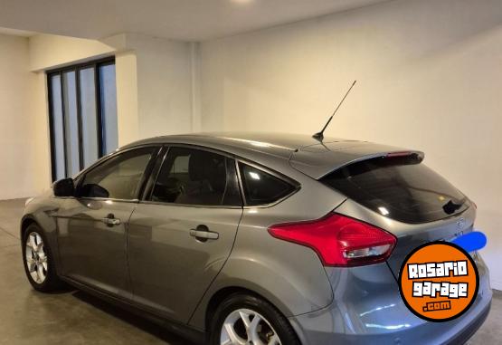 Autos - Ford Focus Se Plus AT 2016 Nafta 116159Km - En Venta