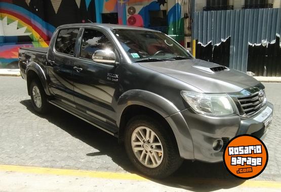 Camionetas - Toyota SRV CUERO 4X2 2014 Diesel 177000Km - En Venta