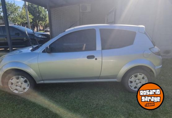 Autos - Ford Ka Viral 2012 Nafta 240000Km - En Venta