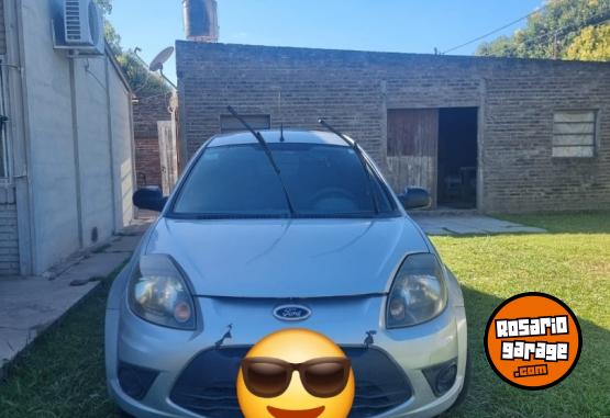 Autos - Ford Ka Viral 2012 Nafta 240000Km - En Venta