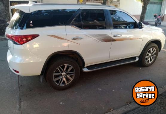 Camionetas - Toyota Sw4 SRX 2.8 At 177 cv 2019 Diesel 15000Km - En Venta