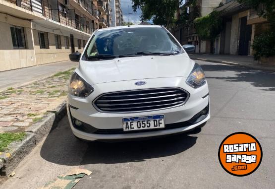 Autos - Ford KA + 2019 Nafta 110000Km - En Venta