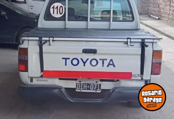 Camionetas - Toyota Hilux 2000 Diesel 330000Km - En Venta