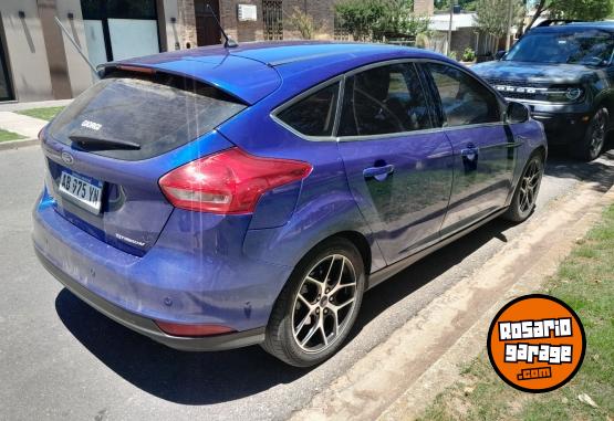 Autos - Ford focus titanium 2017 Nafta 108000Km - En Venta