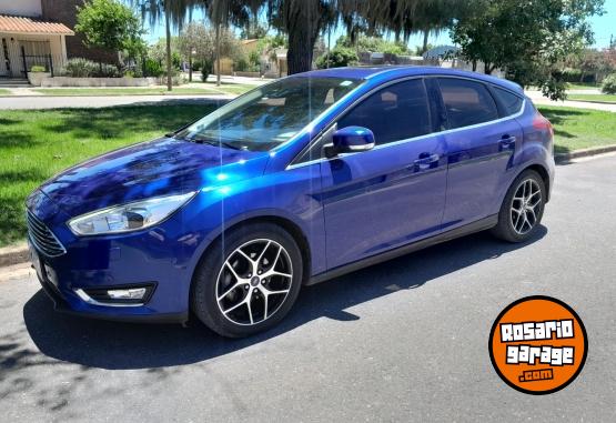 Autos - Ford focus titanium 2017 Nafta 108000Km - En Venta