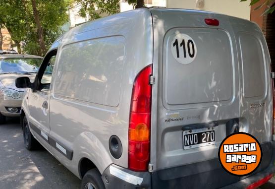 Utilitarios - Renault Kangoo 2014 GNC 180000Km - En Venta