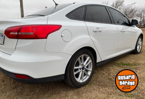 Autos - Ford Focus 2017 GNC 85000Km - En Venta