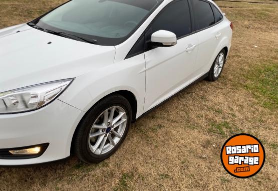 Autos - Ford Focus 2017 GNC 85000Km - En Venta