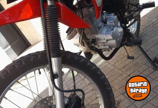 Motos - Motomel Skua V6 150 cc 2024 Nafta 8000Km - En Venta