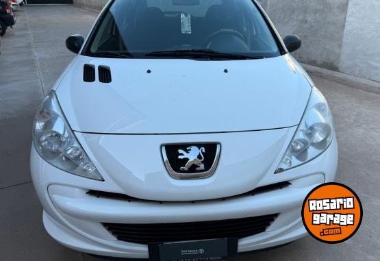 Autos - Peugeot 207 compact 2013 Nafta 95000Km - En Venta