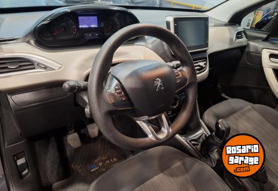 Autos - Peugeot 2008 1.6 ALLURE MT 2022 Nafta 43000Km - En Venta