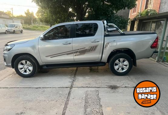 Camionetas - Toyota Hilux L/20 2.8 SRV 4x2 At 2019 Diesel 31500Km - En Venta