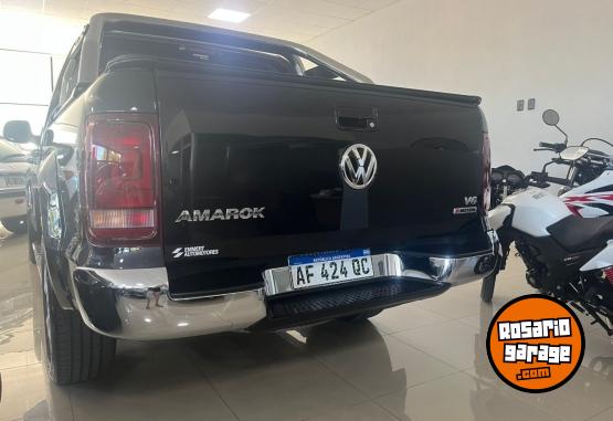 Camionetas - Volkswagen AMAROK V6 HIGHLINE AT 4x4 2022 Diesel 46000Km - En Venta