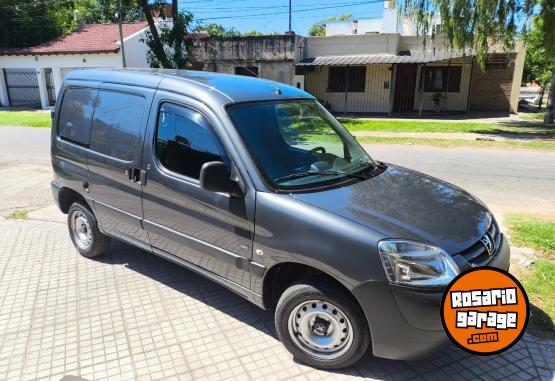 Utilitarios - Peugeot Partner 2014 Diesel 38000Km - En Venta