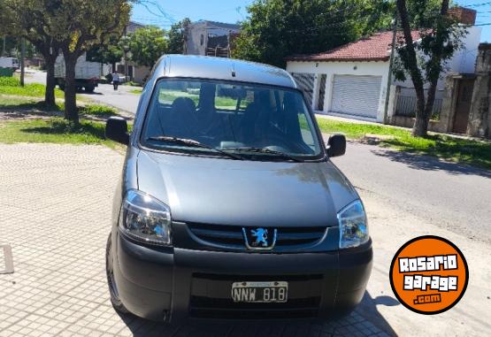 Utilitarios - Peugeot Partner 2014 Diesel 38000Km - En Venta