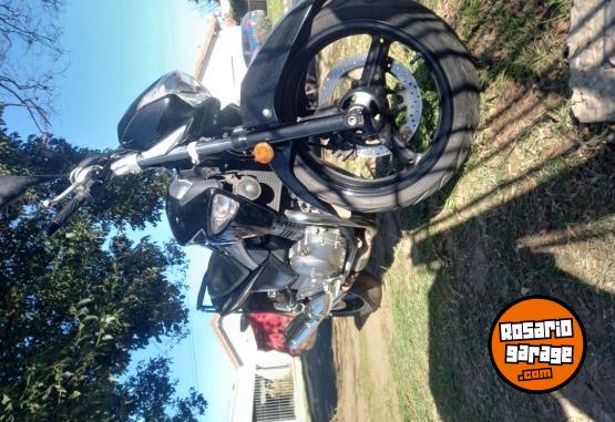 Motos - Suzuki Inazuma GW250 2015 Nafta 42000Km - En Venta