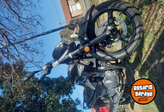 Motos - Suzuki Inazuma GW250 2015 Nafta 42000Km - En Venta