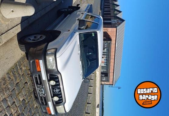 Camionetas - Toyota HILUX 2003 Diesel 357000Km - En Venta