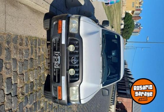 Camionetas - Toyota HILUX 2003 Diesel 357000Km - En Venta