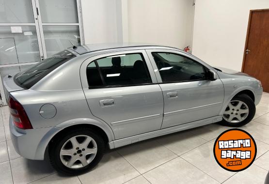 Autos - Chevrolet ASTRA - GL 2.0N 2010 Nafta 171000Km - En Venta