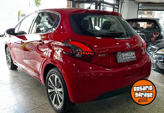 Autos - Peugeot 208 2017 Nafta 74000Km - En Venta