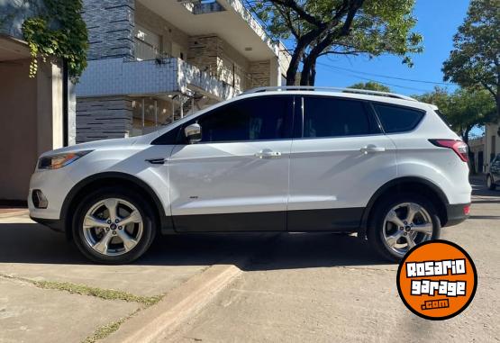 Camionetas - Ford Kuga 2.0 2017 Nafta 100Km - En Venta