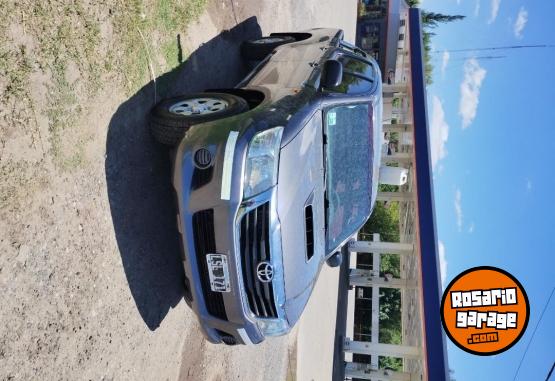 Camionetas - Toyota Hilux 2012 Diesel 147000Km - En Venta