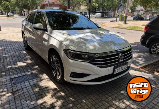 Autos - Volkswagen Vento 2019 Nafta 86000Km - En Venta