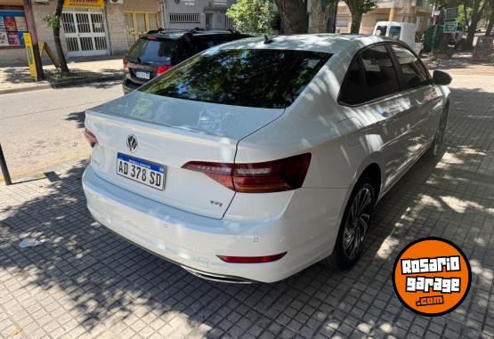 Autos - Volkswagen Vento 2019 Nafta 86000Km - En Venta