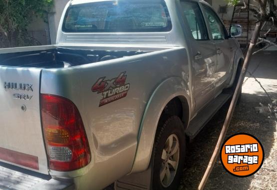 Camionetas - Toyota hilux 3.0 4x4 at cuero 2009 Diesel 111111Km - En Venta