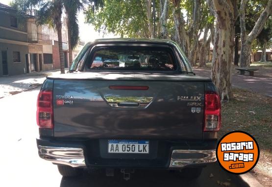 Camionetas - Toyota Hilux 2016 Diesel 145000Km - En Venta