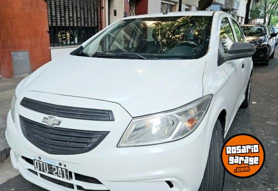 Autos - Chevrolet Onix 2015 GNC 128000Km - En Venta