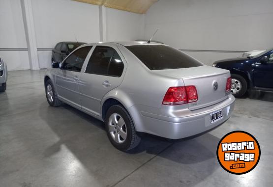 Autos - Volkswagen BORA 2009 Nafta 124000Km - En Venta