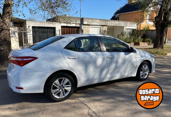 Autos - Toyota XEI 2015 Nafta 174000Km - En Venta