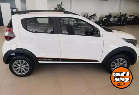 Autos - Fiat Mobi Treeking 1.0 MT 2024 Nafta 0Km - En Venta