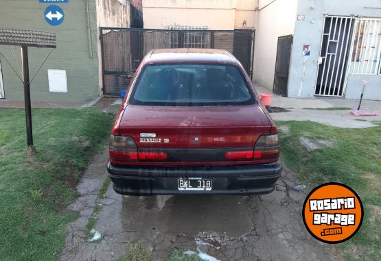 Autos - Renault Renault 1996 GNC 240000Km - En Venta