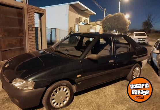 Autos - Ford Scortt 2000 Nafta 800000Km - En Venta