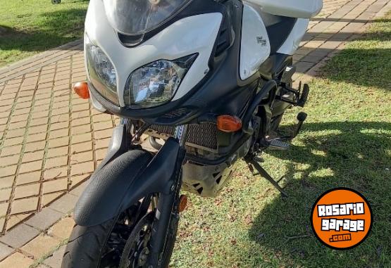 Motos - Suzuki Vstrom 650 2015 Nafta 31000Km - En Venta