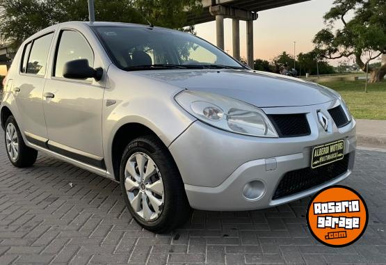 Autos - Renault SANDERO 1.6 CONFORT 2010 Nafta 165000Km - En Venta