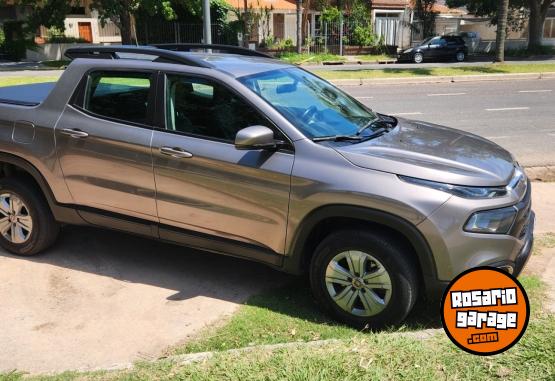 Camionetas - Fiat Toro freedom 2021 Nafta 72000Km - En Venta