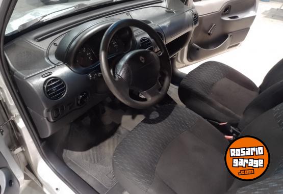 Utilitarios - Renault Kangoo 2015 GNC 194000Km - En Venta